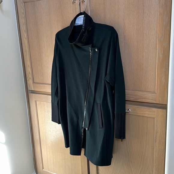 Chic Long Jacket - Picture 1 of 2